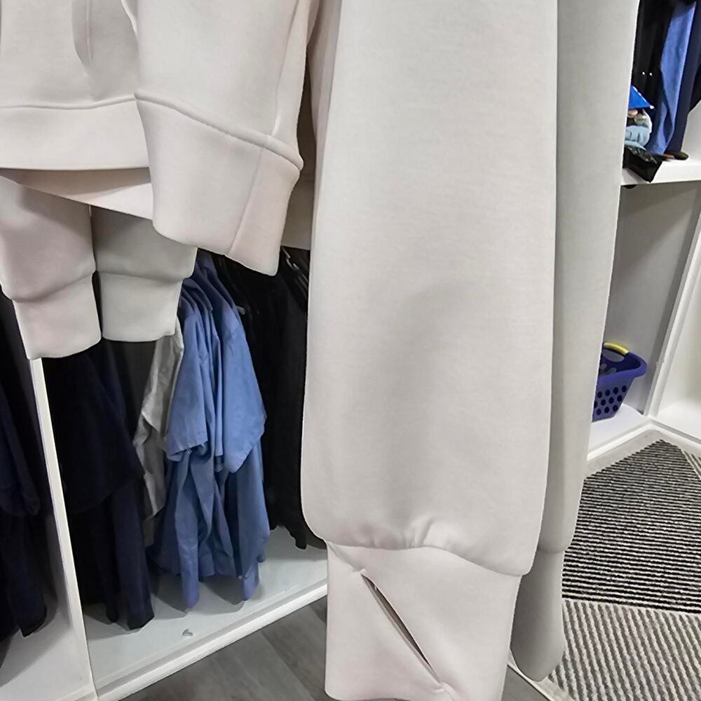 White cropped quarter zip sweatshirt - Picture 5 of 5